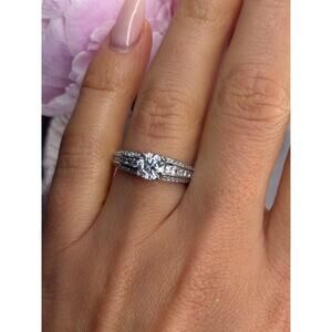 GOC 925 Sterling Silver tcw 1.32 Cz Ring Size 7
